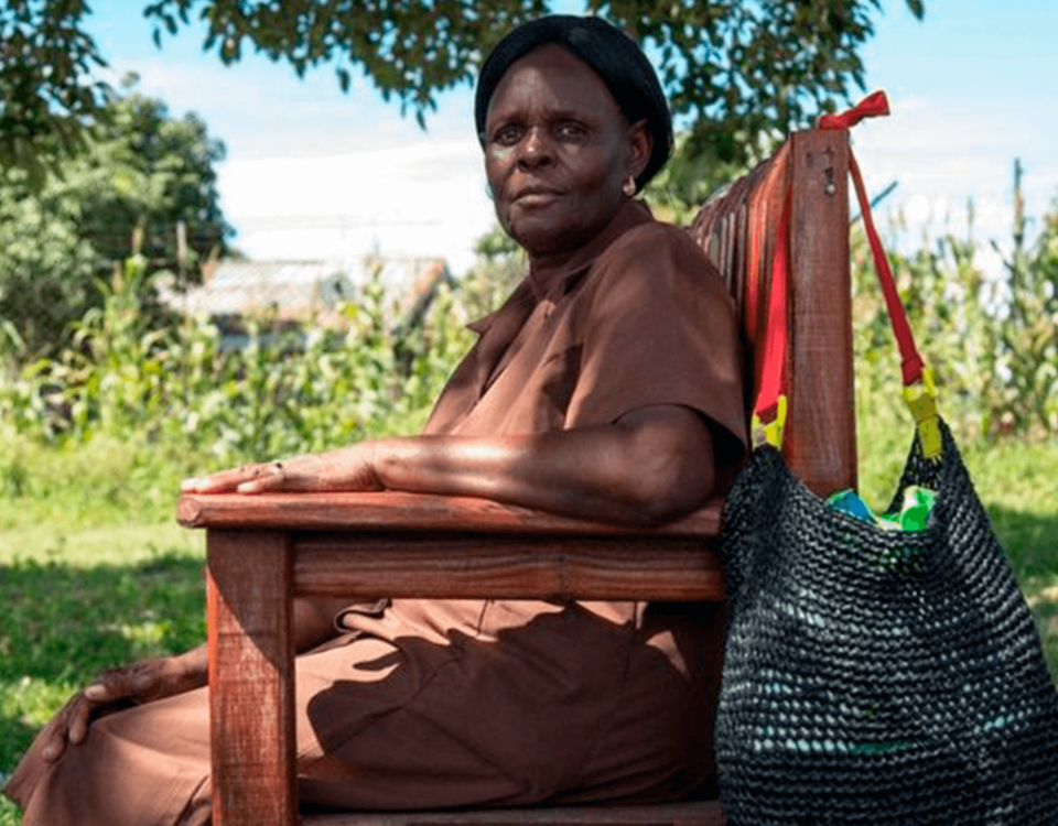 Um time de avós: a inovadora estratégia do Zimbábue para atender a pacientes com depressão